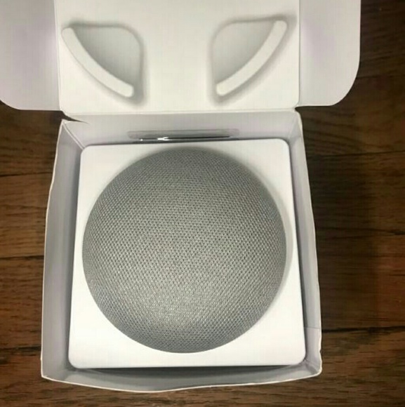 Google Home Mini - Picture 3 of 3